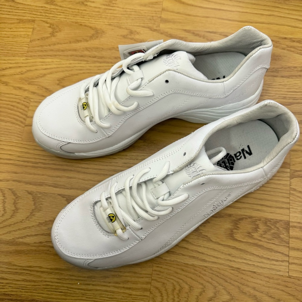 Men's Nautilus Nautus N403 White Athletic Work Shoes Size 9.5